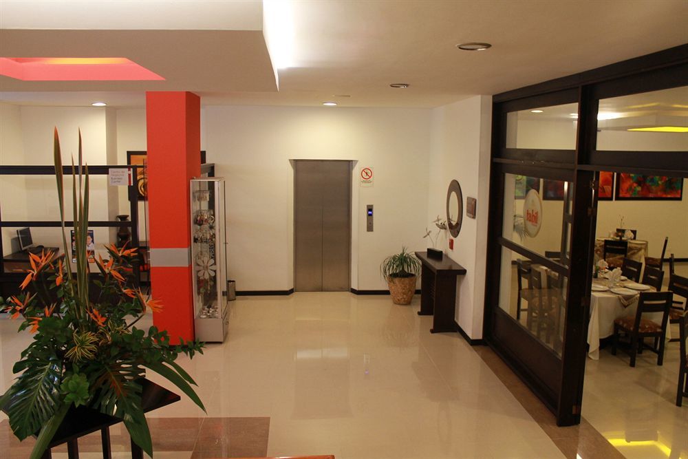 Hotel Varuna 4*